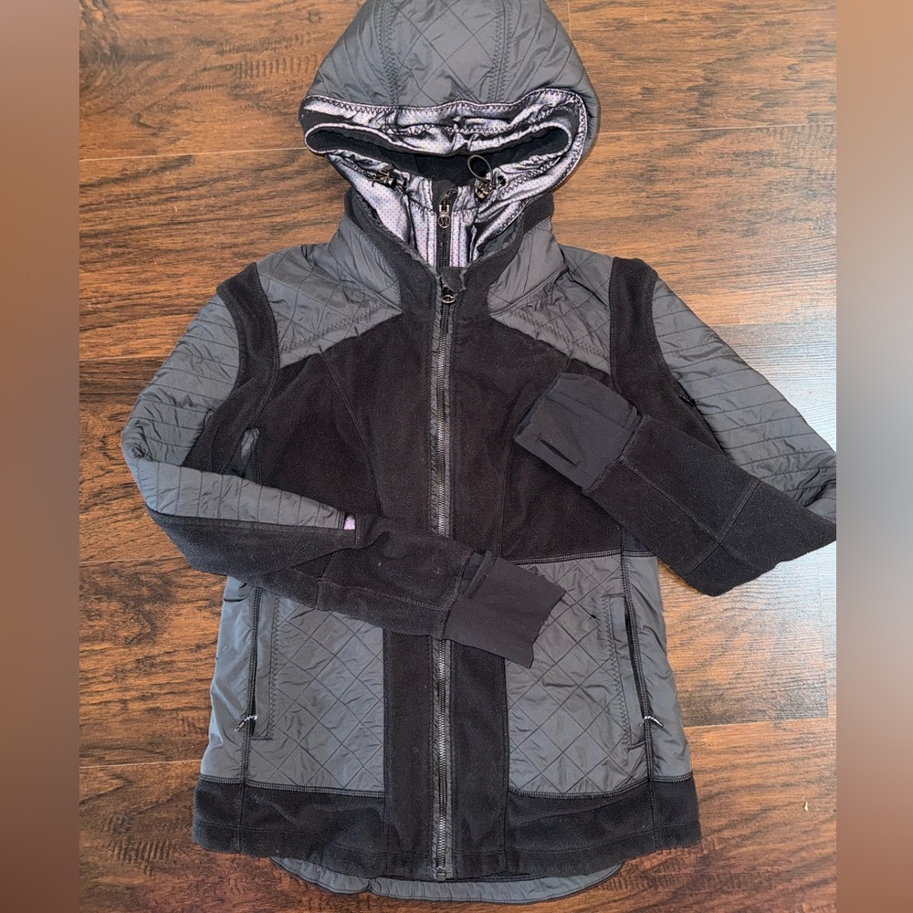 Lululemon Fleecy Keen III Black Fleece Puffer Removable Hood Jacket size 10